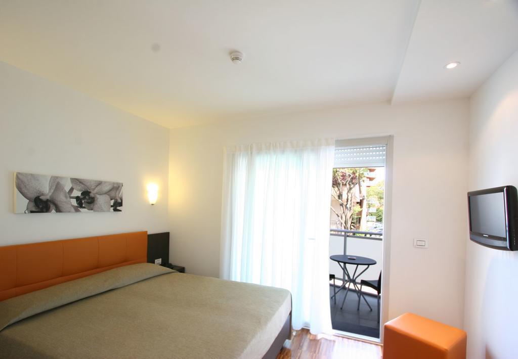 Hotel Simi Lan Λινιάνο Σαμπιαντόρο Εξωτερικό φωτογραφία