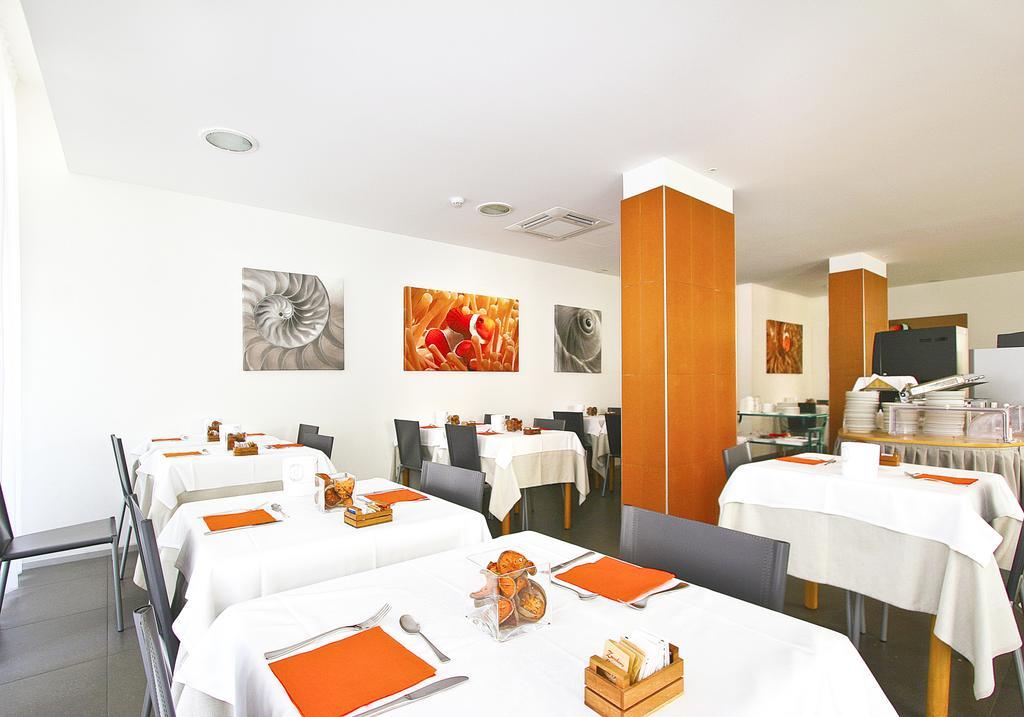 Hotel Simi Lan Λινιάνο Σαμπιαντόρο Εξωτερικό φωτογραφία