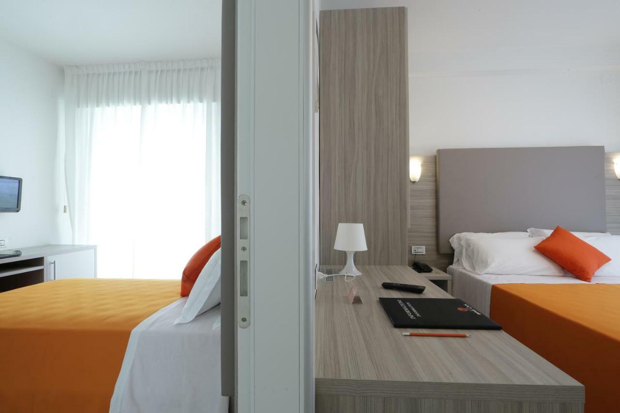 Hotel Simi Lan Λινιάνο Σαμπιαντόρο Εξωτερικό φωτογραφία