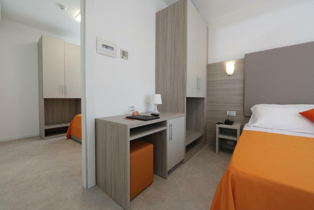 Hotel Simi Lan Λινιάνο Σαμπιαντόρο Εξωτερικό φωτογραφία