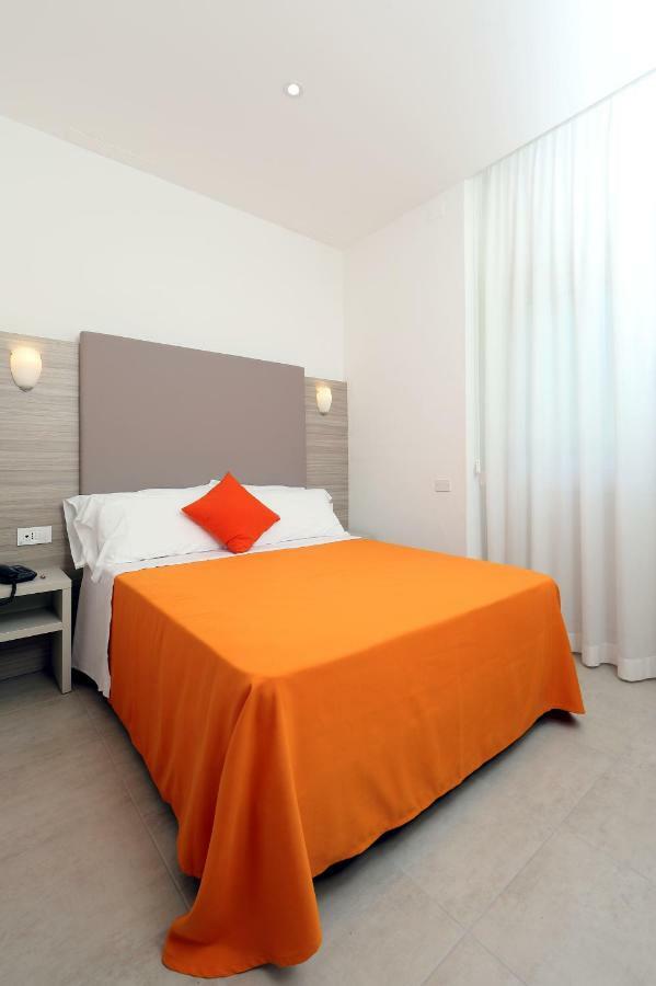 Hotel Simi Lan Λινιάνο Σαμπιαντόρο Εξωτερικό φωτογραφία