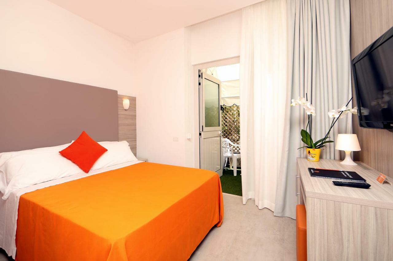 Hotel Simi Lan Λινιάνο Σαμπιαντόρο Εξωτερικό φωτογραφία